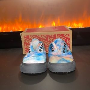Vans authentic (velvet tie-die) shoes size 8T